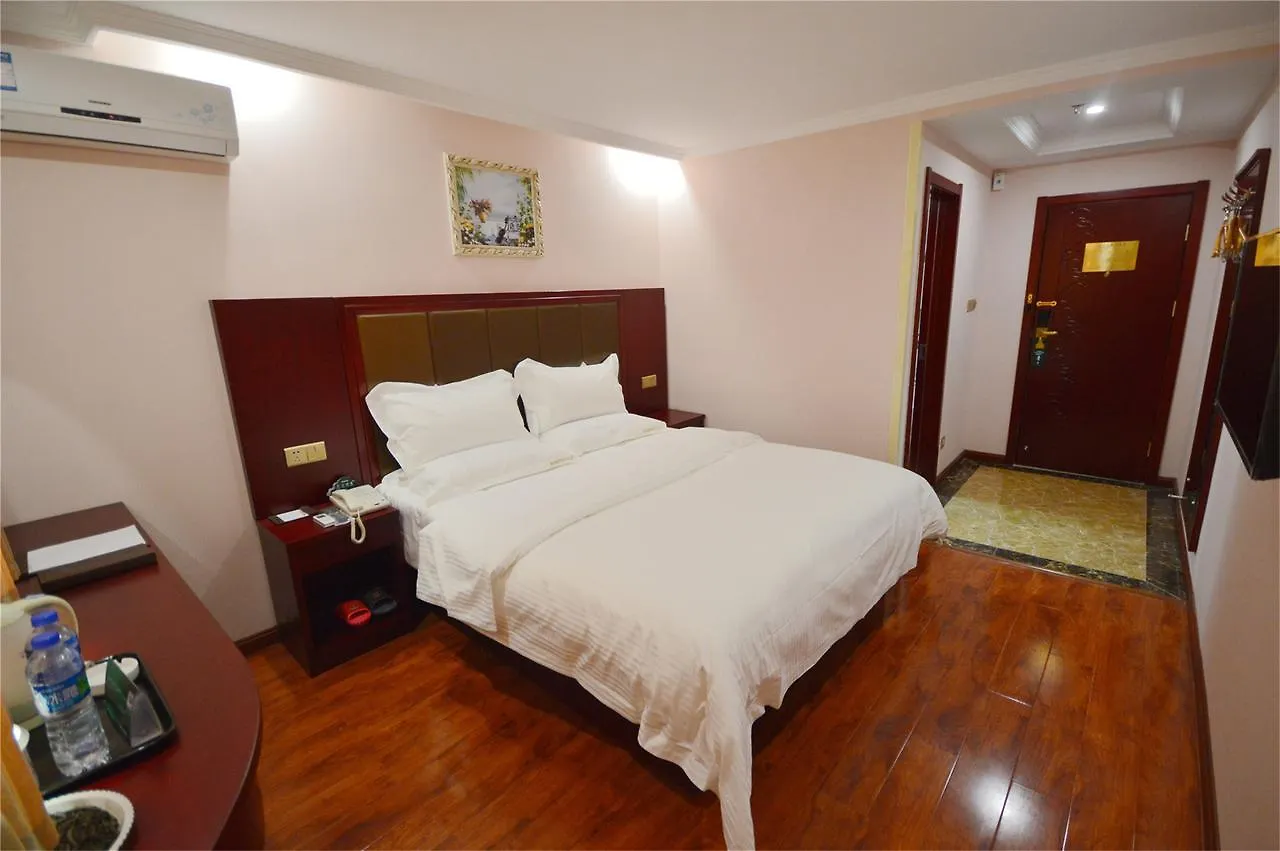 Greentree Inn Kunshan North Gate Road Express Hotel سوجو
